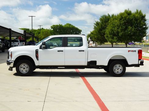 Used 2026 Ford F250 XL w/ FX4 Off-Road Package AWD/4WD image 4