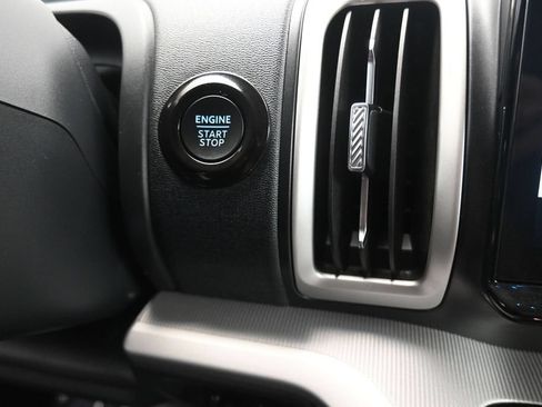 Used 2025 Ford Expedition Max Active AWD/4WD image 18