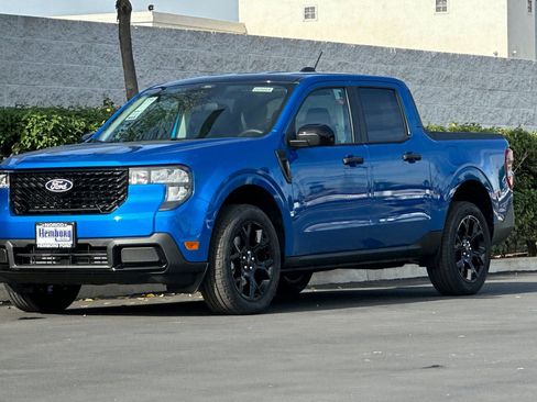 New 2026 Ford Maverick XLT w/ Black Appearance Package image 8