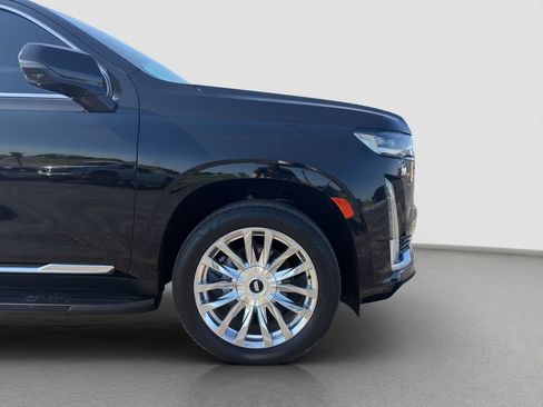Used 2022 Cadillac Escalade ESV Premium Luxury AWD/4WD image 23