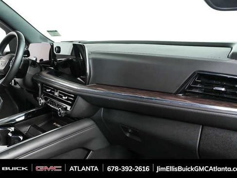 Used 2025 Chevrolet Tahoe LT AWD/4WD image 22