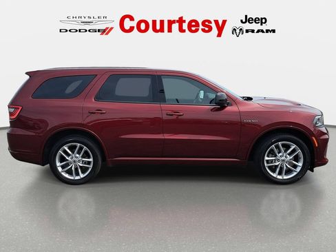 Certified 2023 Dodge Durango R/T w/ Trailer Tow Group IV AWD/4WD image 9
