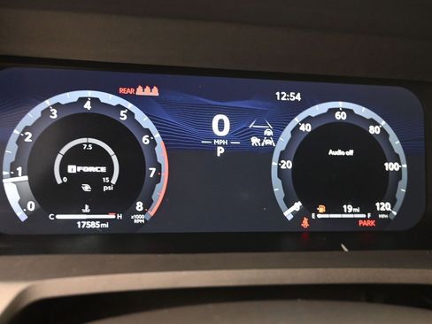 Used 2024 Toyota Tacoma TRD Sport w/ TRD Sport Upgrade Package image 18