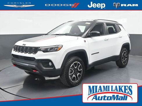 New 2026 Jeep Compass Trailhawk image 1