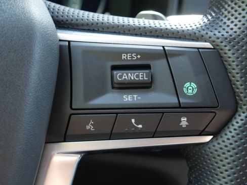 Used 2024 Mitsubishi Outlander SEL AWD/4WD image 29