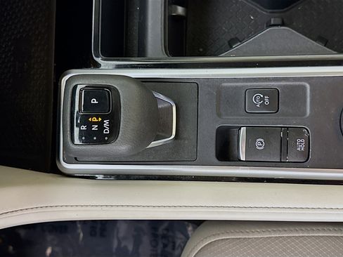 Used 2023 Nissan Pathfinder SL w/ SL Premium Package image 20