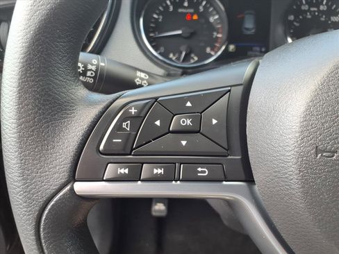 Used 2022 Nissan Rogue Sport S image 20