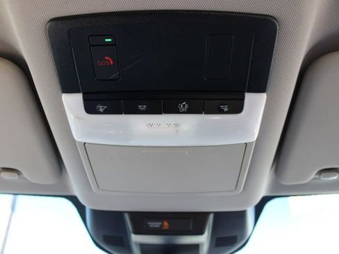 Used 2021 Nissan Rogue SV AWD/4WD image 34