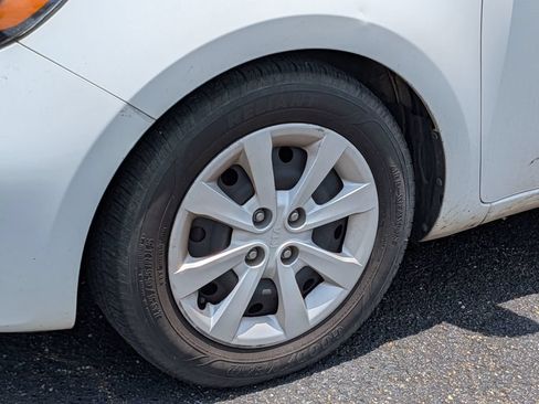 Used 2014 Kia Rio LX w/ Power Package FWD image 7