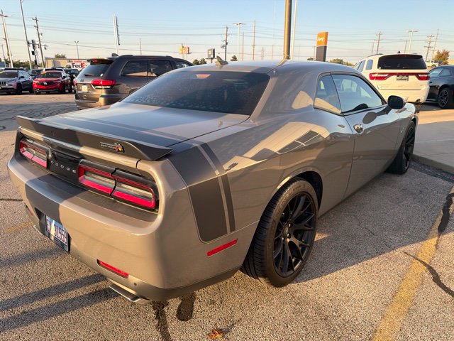 Used 2017 Dodge Challenger R/T Scat Pack RWD image 7