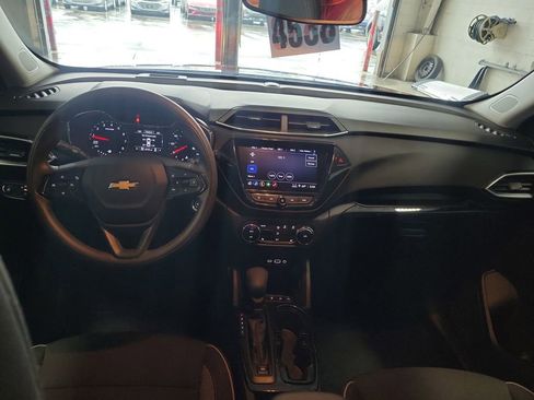 Used 2023 Chevrolet TrailBlazer LT w/ Convenience Package AWD/4WD image 11