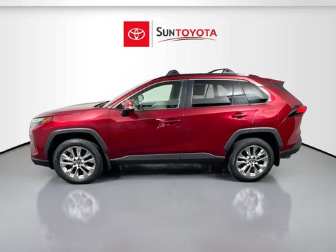 Used 2025 Toyota RAV4 XLE Premium w/ Weather Package FWD image 7
