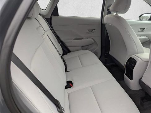 Used 2025 Hyundai Kona SEL image 29
