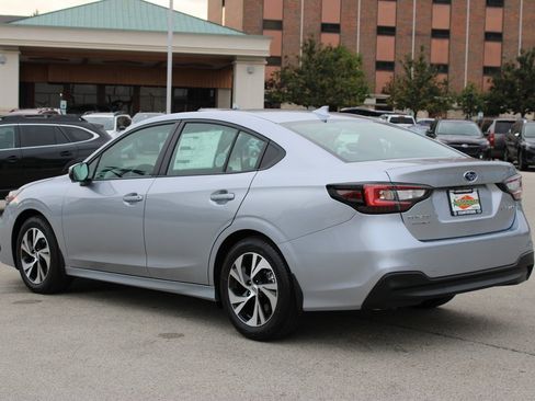 Used 2025 Subaru Legacy Premium image 6