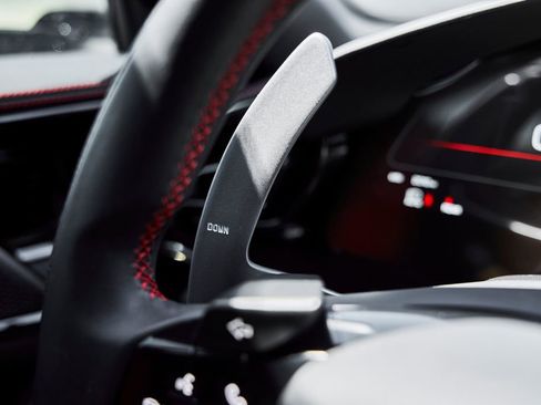 Used 2025 Ferrari Purosangue AWD/4WD image 72