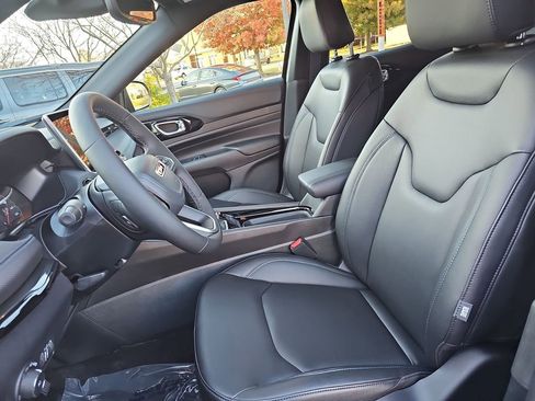 New 2026 Jeep Compass Limited image 15