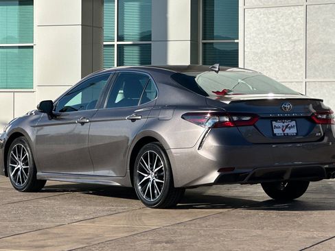 Certified 2024 Toyota Camry SE image 7