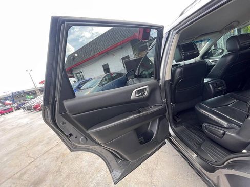 Used 2015 Nissan Pathfinder SL w/ Cargo Package FWD image 18
