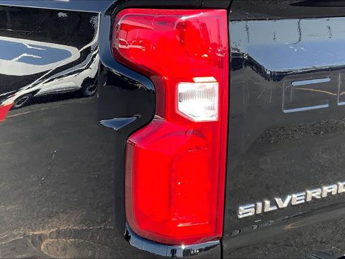 Used 2021 Chevrolet Silverado 1500 Custom Trail Boss AWD/4WD image 29