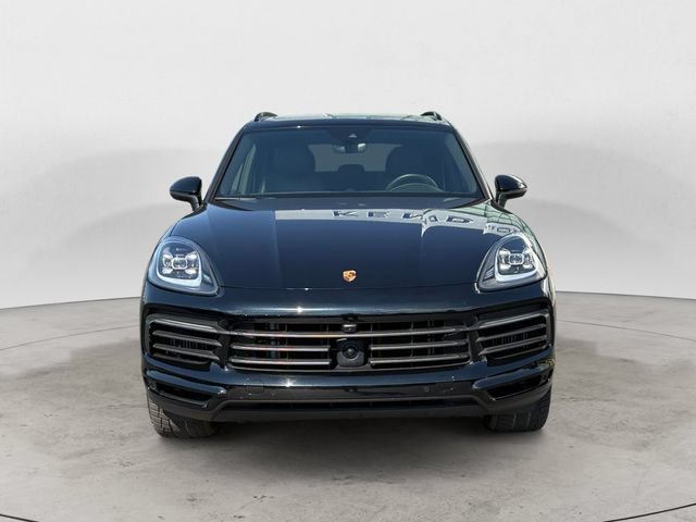 Used 2023 Porsche Cayenne Platinum Edition AWD/4WD image 2