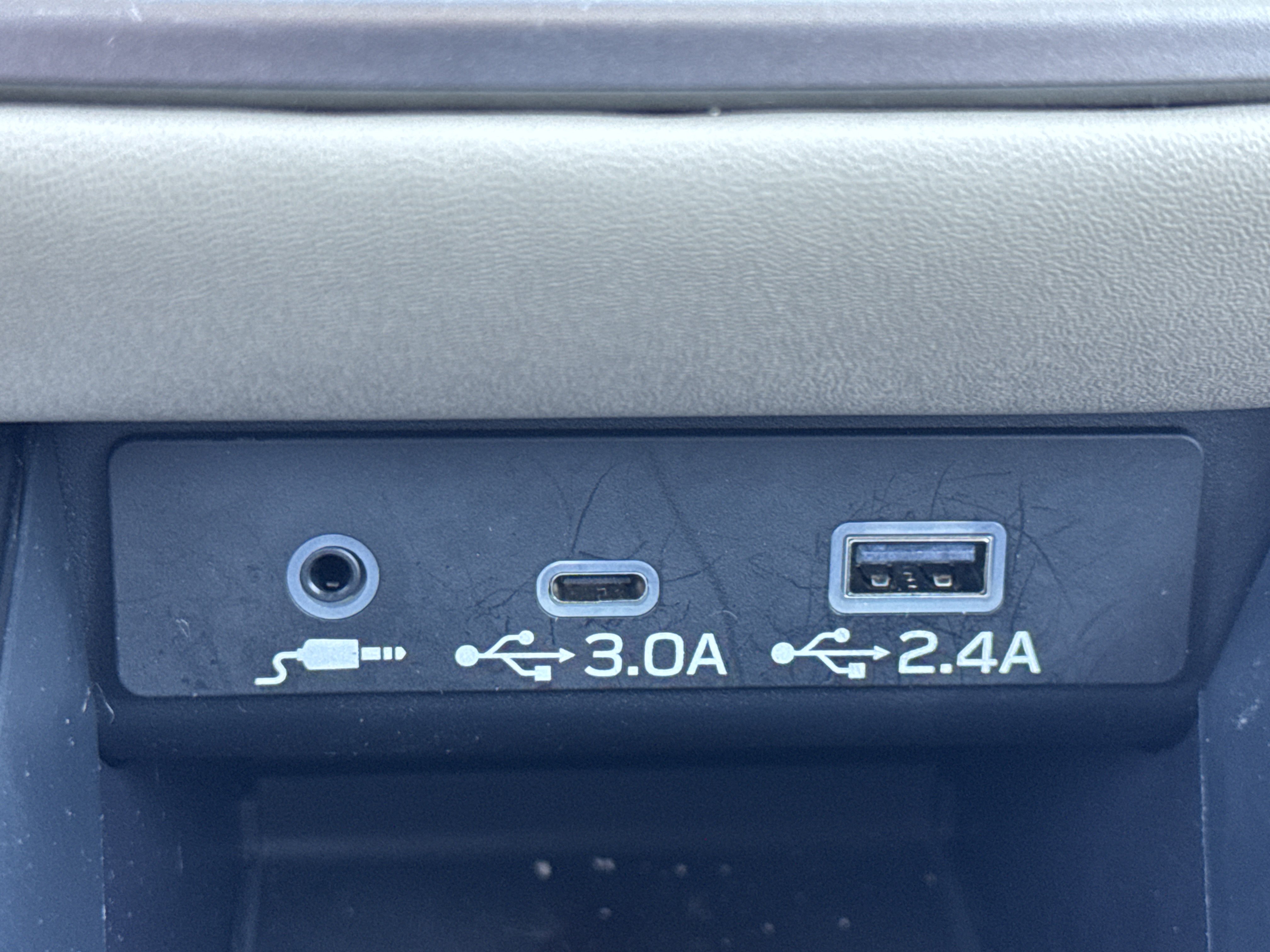 Certified 2024 Subaru Outback Limited AWD/4WD image 25