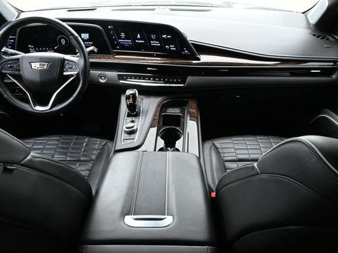 Certified 2023 Cadillac Escalade Premium Luxury Platinum AWD/4WD image 6