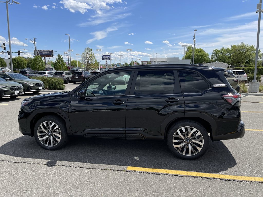 New 2026 Subaru Forester Touring AWD/4WD image 4