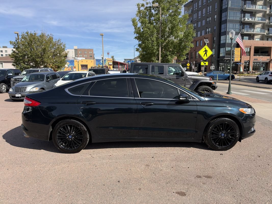 Used 2014 Ford Fusion SE w/ Equipment Group 202A FWD image 4