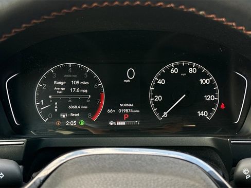 Used 2025 Honda Pilot TrailSport image 30