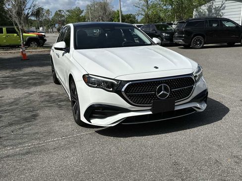 Used 2025 Mercedes-Benz E 450 4MATIC Sedan image 8