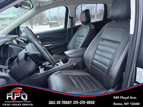 Used 2018 Ford Escape Titanium image 13