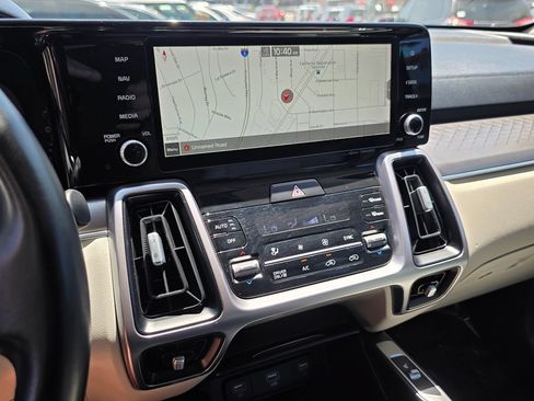 Used 2022 Kia Sorento S FWD image 35
