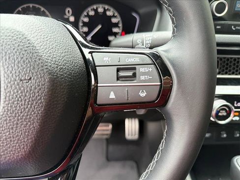 Used 2025 Honda Civic Sport image 17