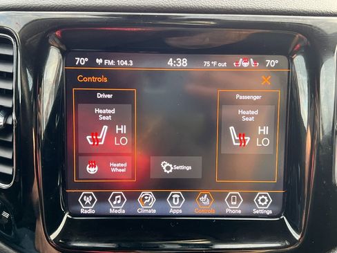 Used 2021 Jeep Compass Limited image 38