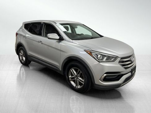Used 2017 Hyundai Santa Fe Sport image 1