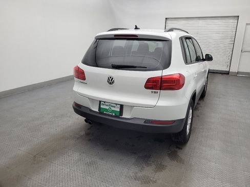 Used 2017 Volkswagen Tiguan S FWD image 7