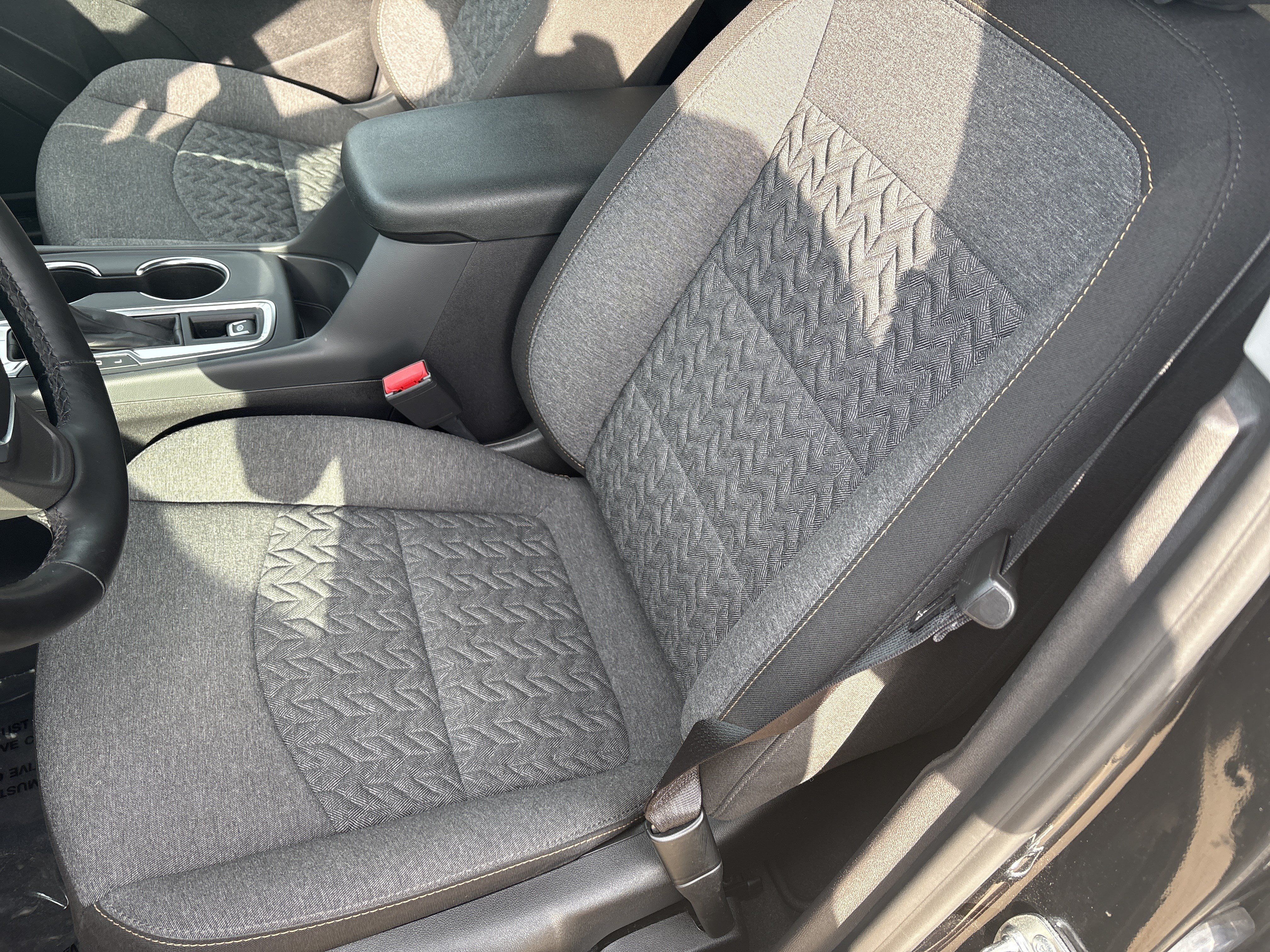 Used 2024 Chevrolet Equinox LT AWD/4WD image 13