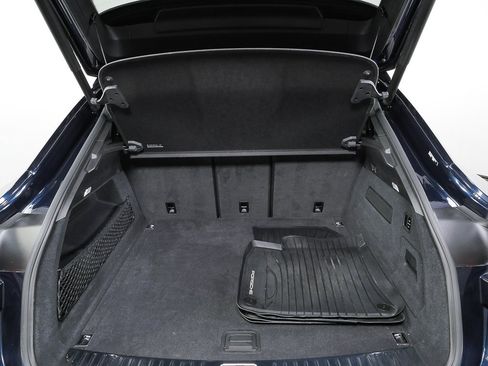 Certified 2025 Porsche Cayenne S image 31