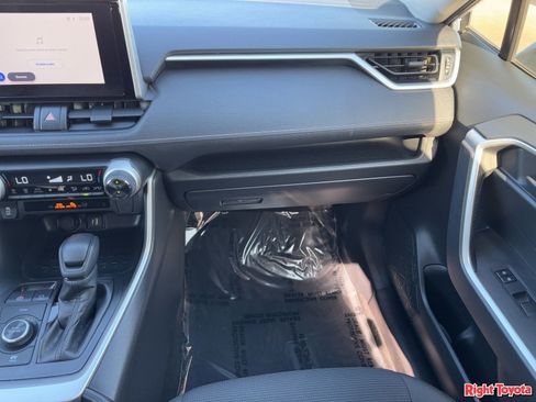 Certified 2025 Toyota RAV4 LE AWD/4WD image 18
