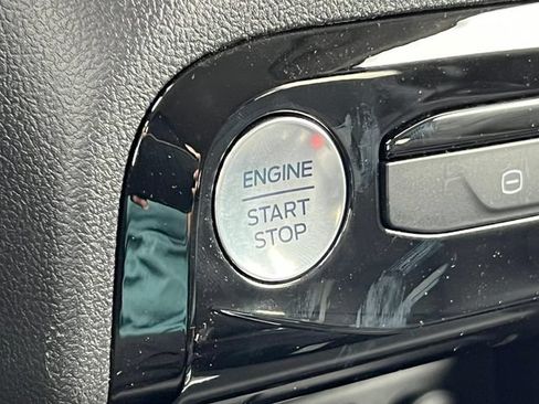 New 2024 Ford Escape SE FWD image 27