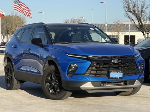 Certified 2024 Chevrolet Blazer LT w/ Midnight/Sport Edition image 2