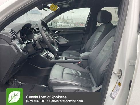 Used 2023 Audi Q3 2.0T Premium image 2