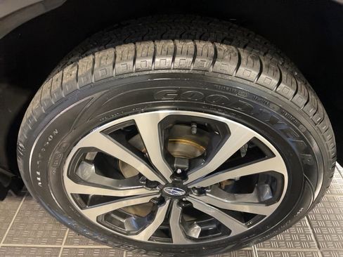 Used 2022 Subaru Forester Limited image 5