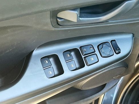 Used 2021 Hyundai Kona SEL Plus FWD image 17