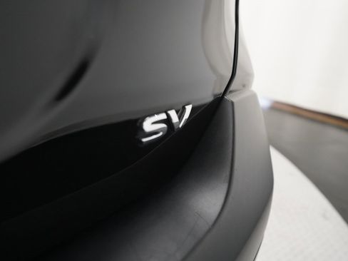 Used 2018 Nissan Kicks SV image 33