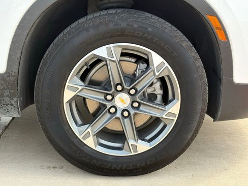Used 2025 Chevrolet Blazer LT w/ Driver Confidence Package FWD image 10