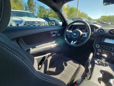 Used 2022 Ford Mustang Coupe image 7