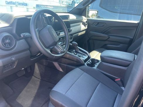 Used 2024 Chevrolet Colorado Trail Boss w/ Advanced Trailering Package AWD/4WD image 2