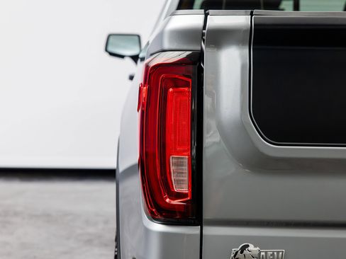 Used 2023 GMC Sierra 1500 AT4X w/ AT4X AEV Edition image 19