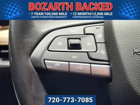 Used 2024 Cadillac XT4 Luxury w/ Cold Weather Package AWD/4WD image 21